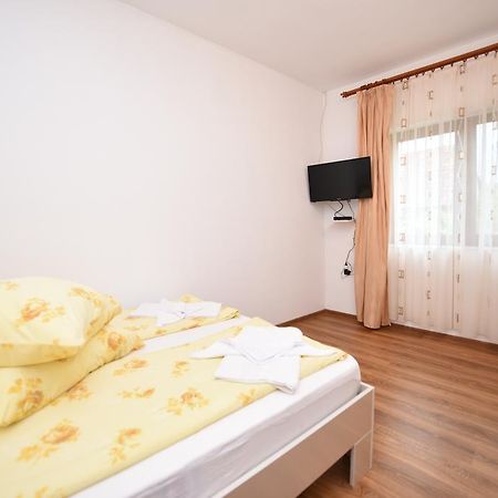 Casa Para Hotel Hateg Luaran gambar